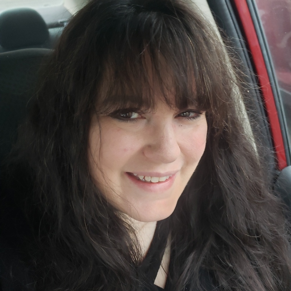 Meet your Posher, Denise